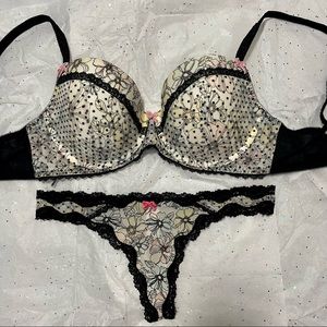 34DD Vs by Victoria’s Secret Dream angels Lined demi floral bra thong panty set